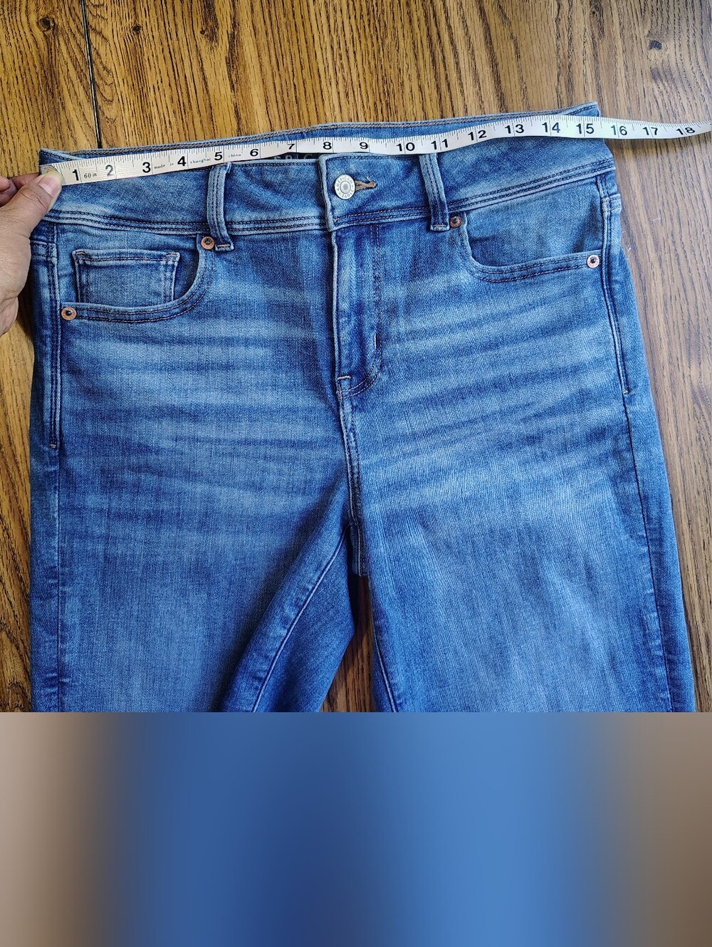 American Eagle Kick Bootcut Mid Rise Women's Jeans Medium Wash sz 10. - Picture 10 of 16